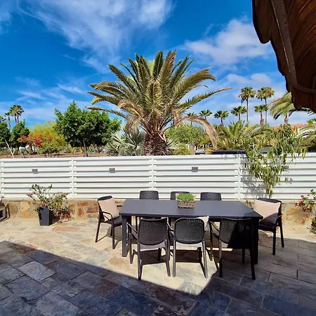 Villa Arum With Private Pool