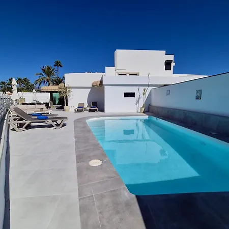 ヴィラ Villa Privada Y Tranquila | 12 Min Playa Ingles